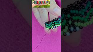 Tejiendo accesorios artesanales 😍 ♥️ TUTORIAL EN EL CANAL♥️ #easy #diy #accessories #handmade #beads