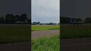 Jet Tempur Sukhoi Tni Au Take Off Di Jakarta