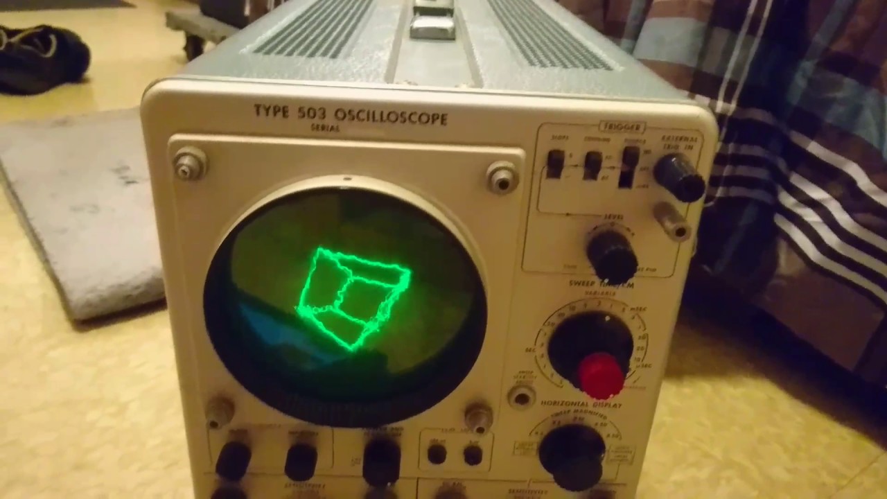 First Test of Oscilloscope Music (Song "Oscillofun" Atom Delta