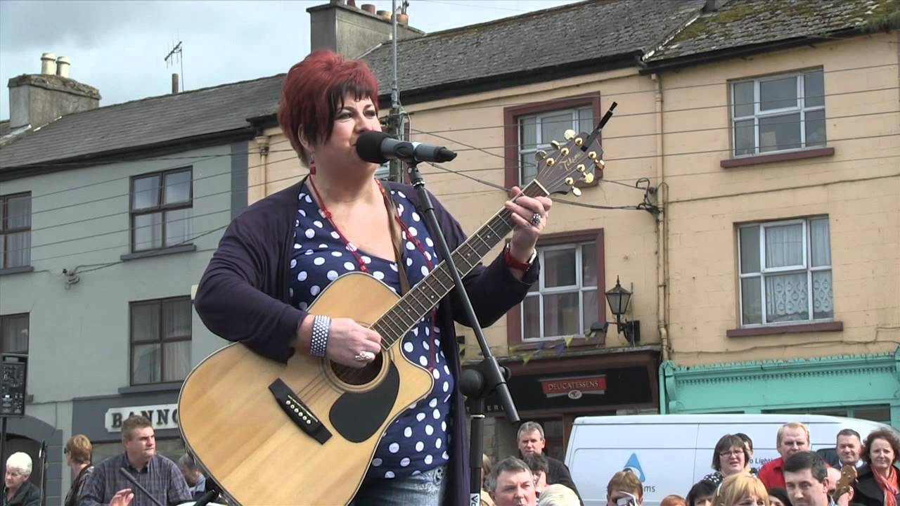 Acoustic Guitar player YouTube