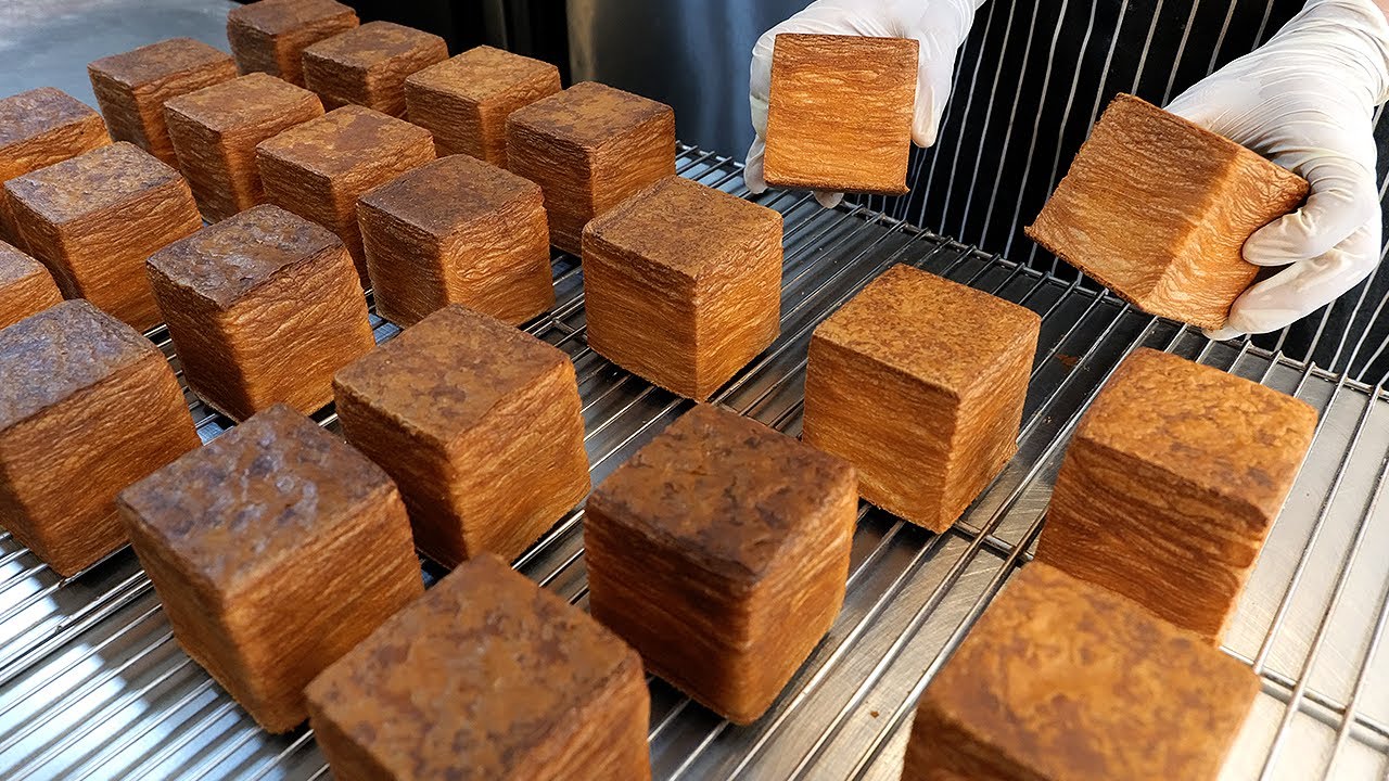 72겹 크림 치즈 큐브 빵 / 72-ply cream cheese cube bread / korean bread store