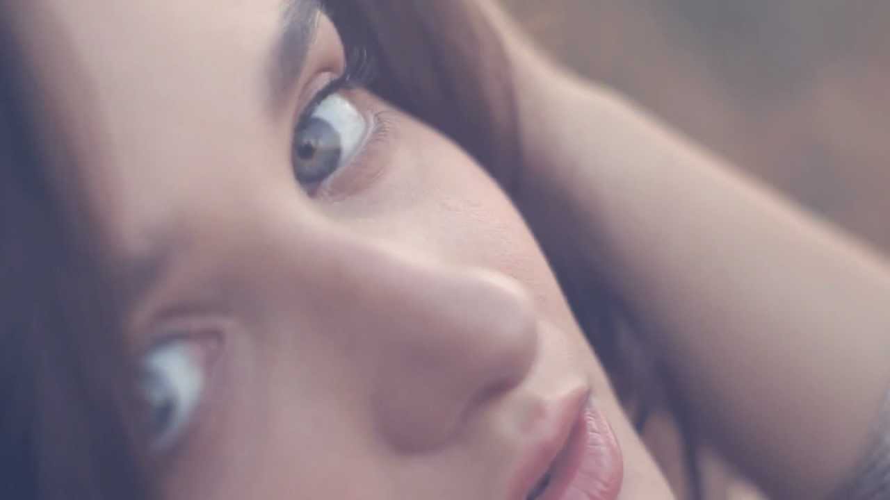 Versace "Brilliant Crystal" Spec Commercial YouTube