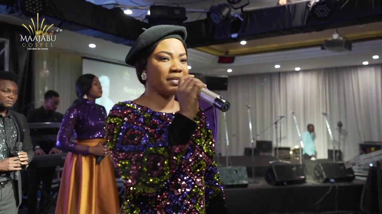 ⁣GALA D'OUVERTURE : Mercy Chinwo, It's Finished (Mix cover)
