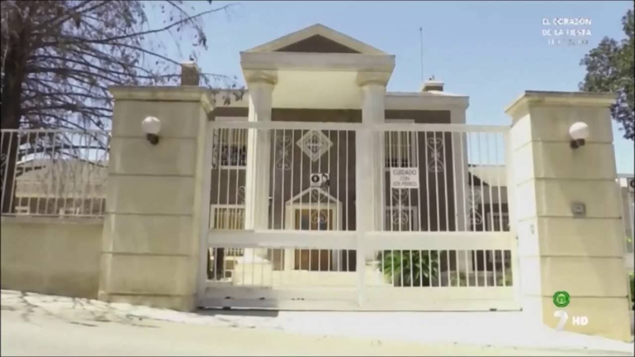 Okupas en la mansión murciana de Elvis