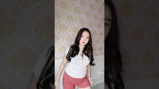 Goyang Hot Cewek Celana Ketat Tiktok 3