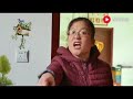 不孝儿媳妇用破盘子给婆婆吃饭，孙子看到后忍无可忍摔碎破盘子
