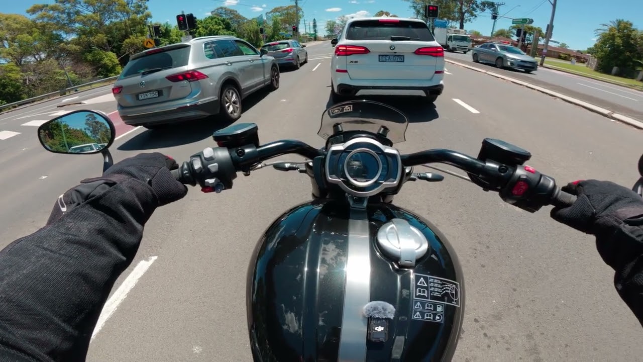 Nebula Red - Triumph Rocket 3 GT Storm