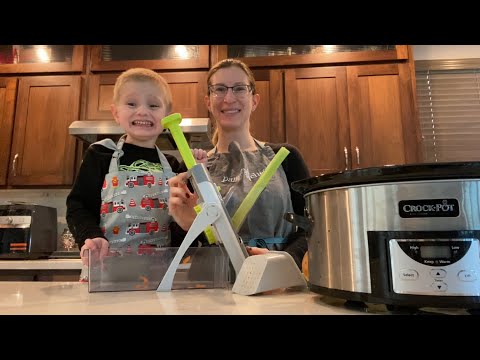 Slow Cooker Tuscan Tortellini Soup
