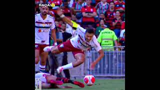 Raçaerick Pulgar ジVira Ça