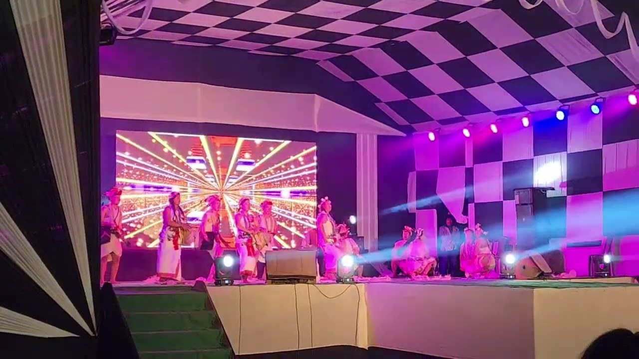 A wonderful nishi dance performance by Risso team😊😊