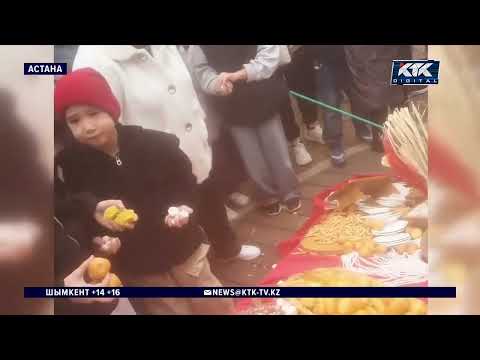 Astana residents cause a stampede over free baursaks