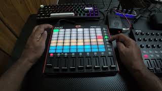 Details APC mini mk2 , RPI and MIDI Mix into a budget Full Featured 32-track step sequencer: GrooviXBox. News