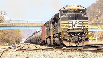 Notch 8 NS SD70ACe & CW44-9 Race through Leetsdale, PA w/Speedy Oil Train - 4/5/2020