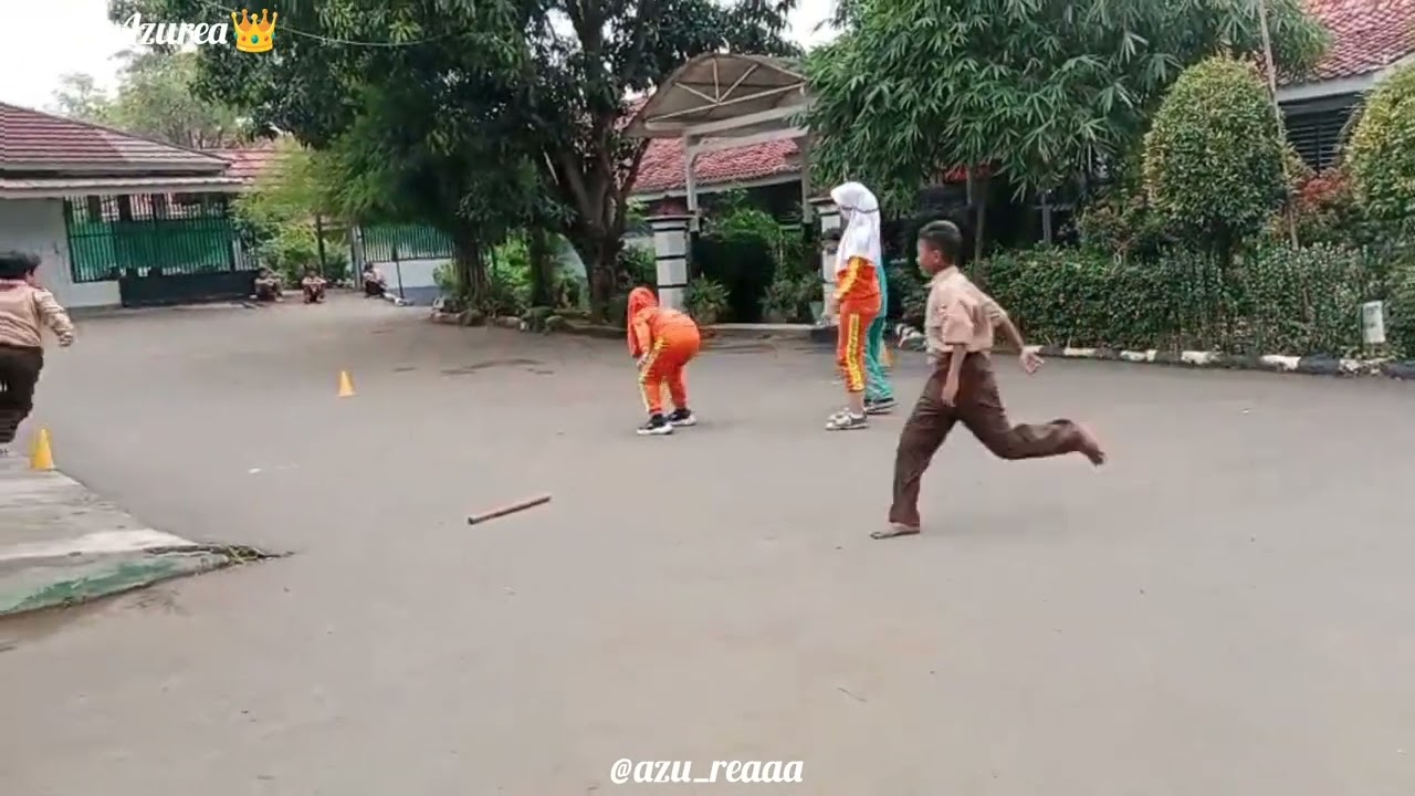 Adek Azurea main bola kasti😍❤