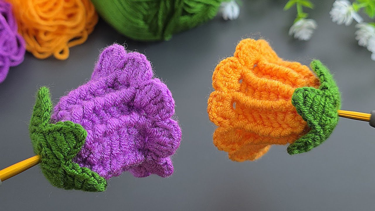 💰 I made 50 in one day and I sold them all! This is the best easy super , keychain flowers crochet.