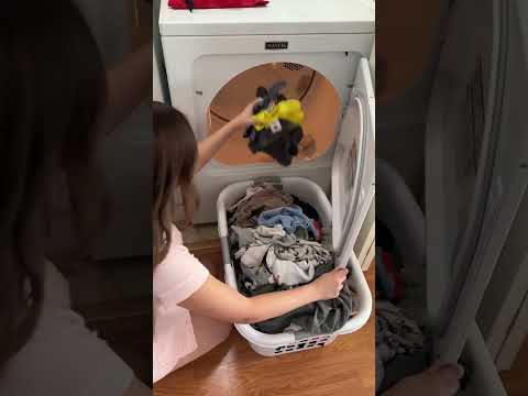 Laundry Hack Lifehacks Momhack Laundry Laundryhacks Organizedlife Momlife Busymomroutine 