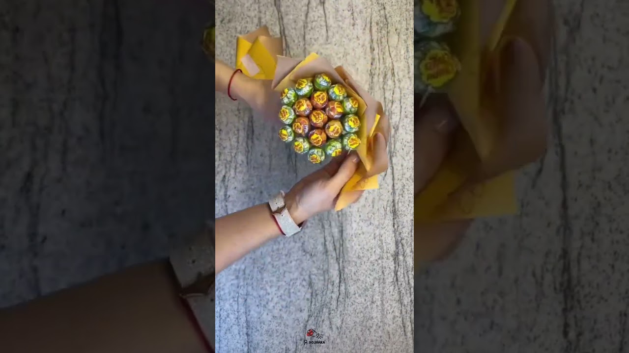 Букет из чупа чупс и газировки 