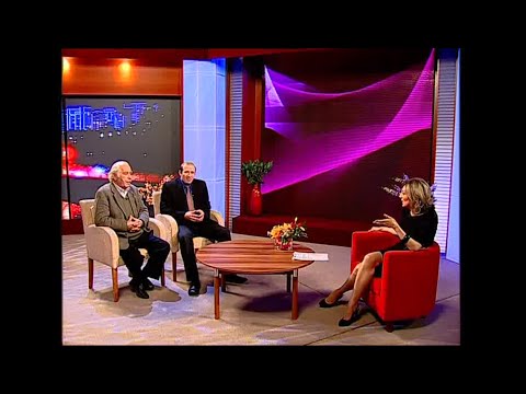 რამაზ ბლუაშვილი და როსტომ საგინაშვილი გადაცემაში \"ცხოვრება მშვენიერია\". 2009 წელი.