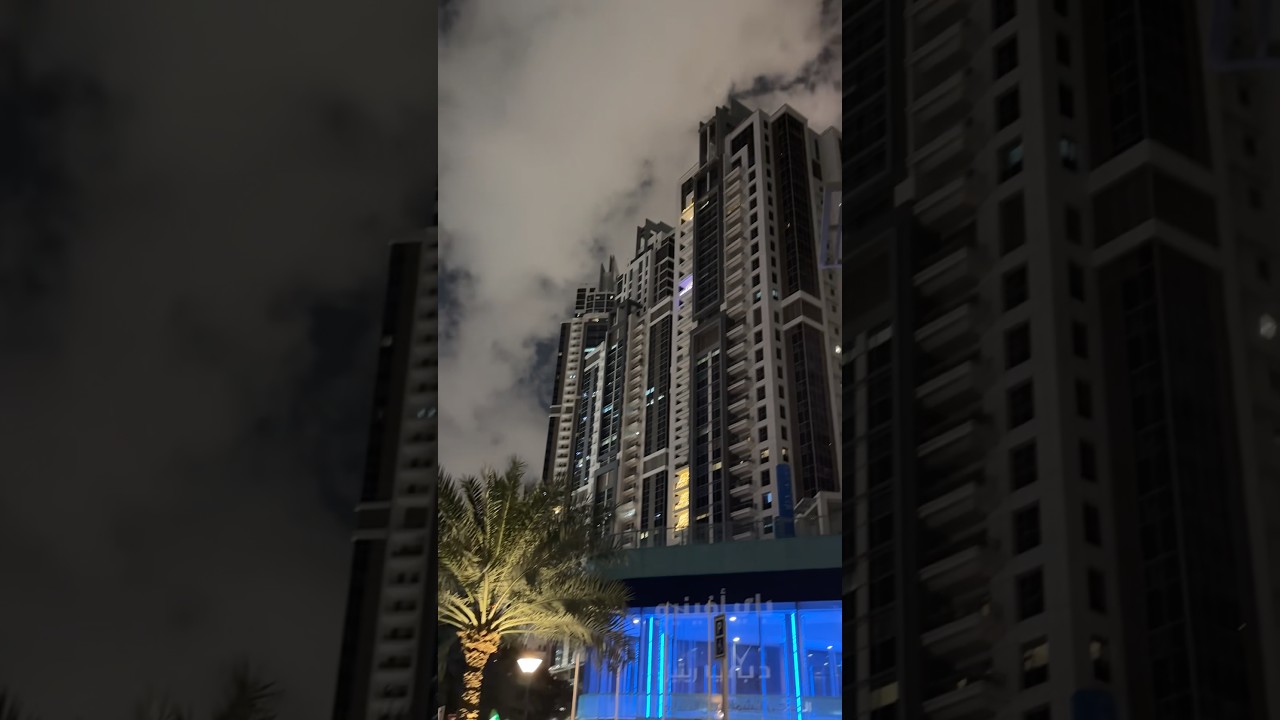 Beautiful Weather Dubai City ⛈️🌥️🇦🇪 #beautifulweather #clouds #weatherdubai #dubaicity #dubai