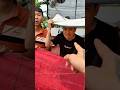 Tóm được đám trẻ trâu vào nhà chộm diều sáo