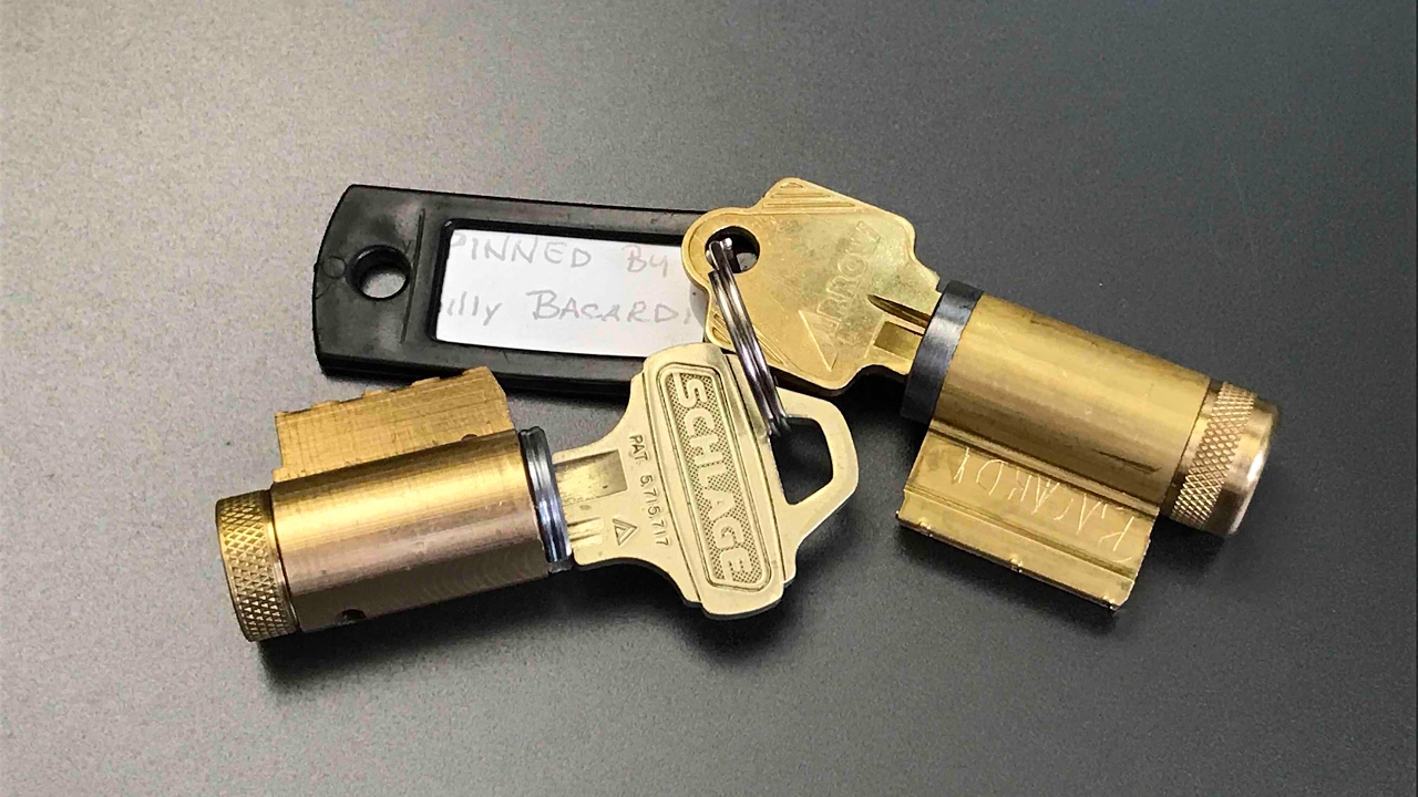 picking a business name [396] Billy Bacardi's Arrow Challenge Lock