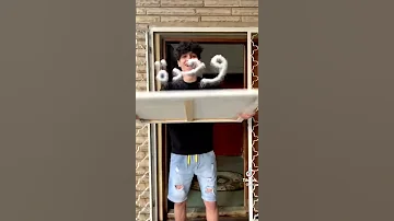 يعيش عيشه فاني 