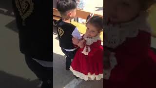 El Ele Verin Çoçuklar Resimi