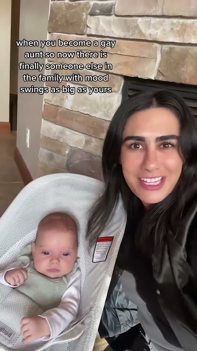 I'M LY A GAY AUNT