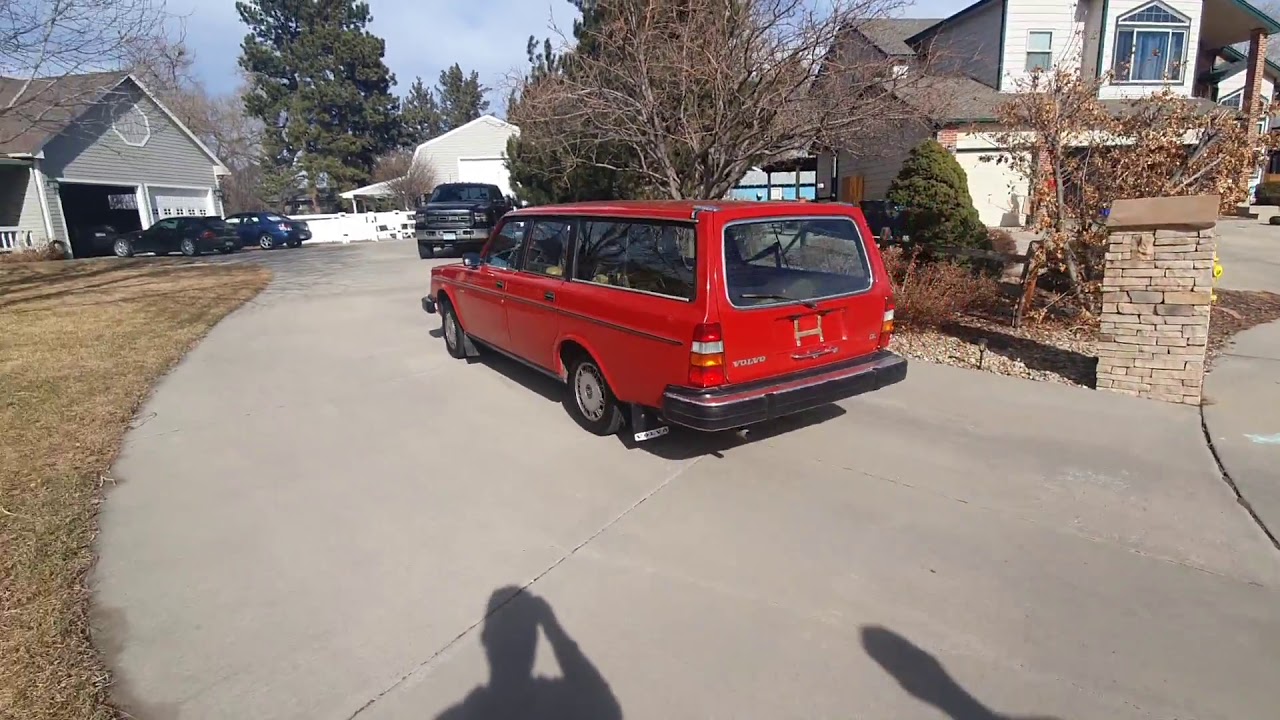 1982 Volvo 240 DL Wagon - Yes It Drives