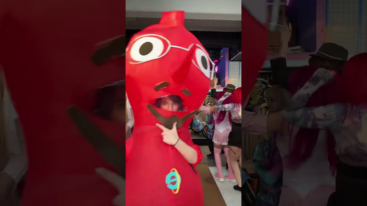 It’s a @bbno$ party