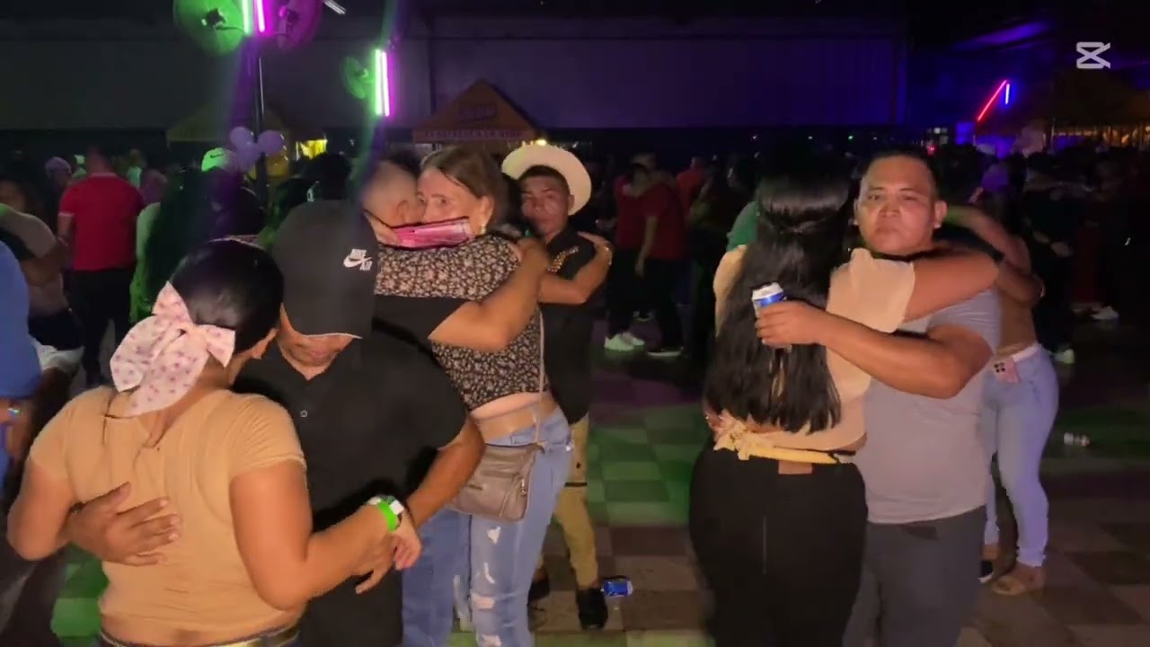 Lesly Santamaría/ Amor de Lejo 