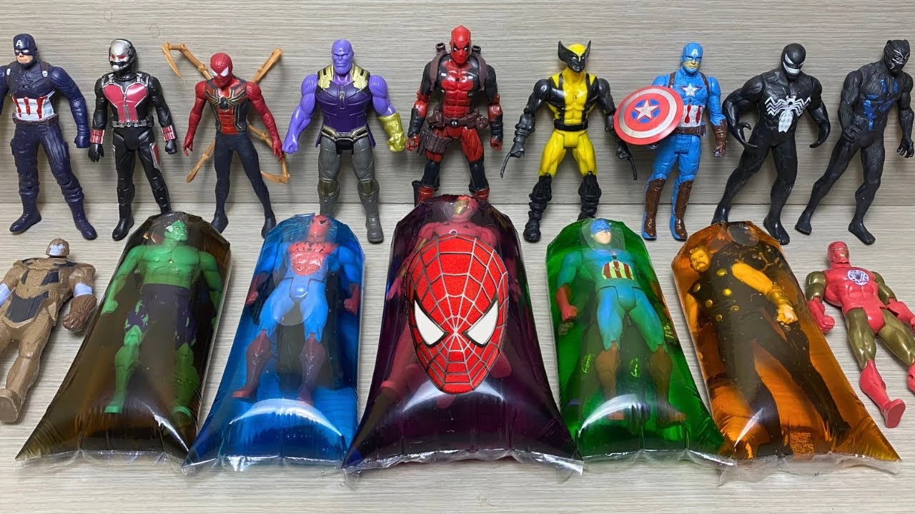 AVENGERS TOYS 