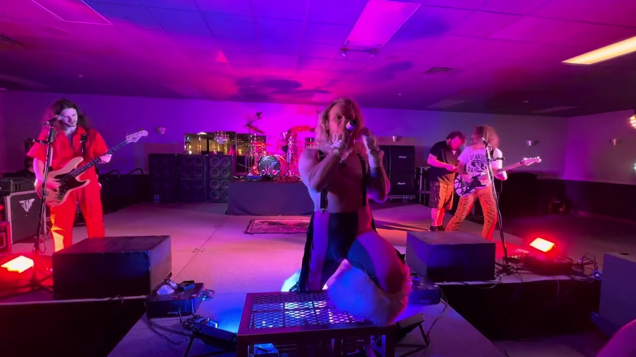 Jump VH Tribute somebody get me a doctor in Carlton Michigan 6/1/24￼