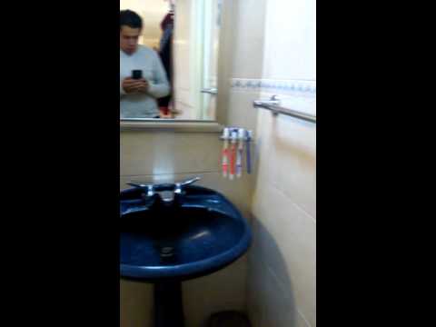Diseño de un baño pequeño bajo la escalera youtube