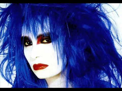 Guarda Loredana Bertè - "Jazz" su YouTube Guarda Loredana Bertè - "Jazz" su YouTube