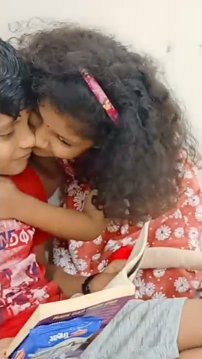 little sreeda lovely ga choclate kottesindi