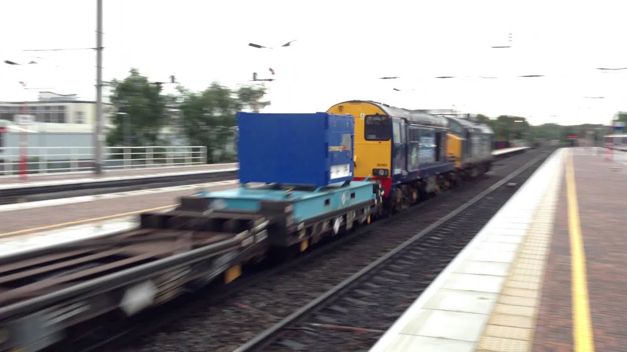 (HD) DRS 37609+20303 pass Wigan on 6K73 14th June 2013