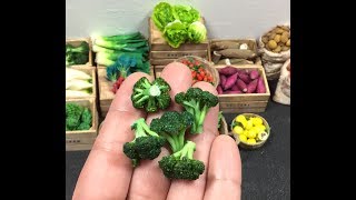 Brocoli miniatura . Miniature broccoli .ミニチュアーブロコリ