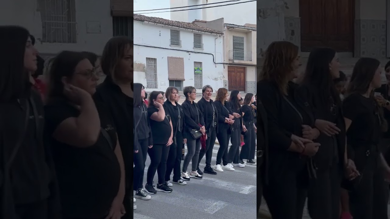 Desfile en L&rsquo;Olleria #mundo #espa&ntilde;a #valencia #viajes #viralvideo