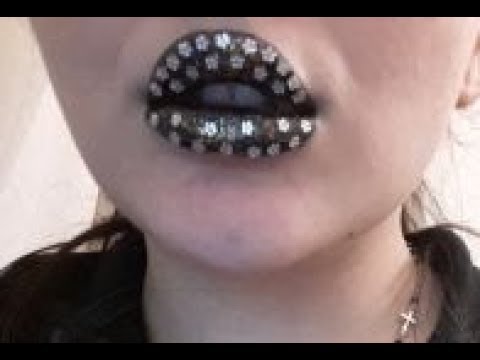 Lipstick Tutorial 2018 #1  (nero Con Glitter)