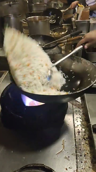 keterampilan koki melempar #jepretan #kerjakoki #videoviral #kehidupankoki