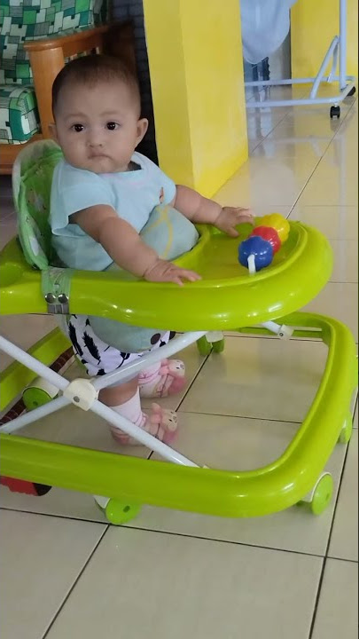 Video Saat Baby Termenung🤣