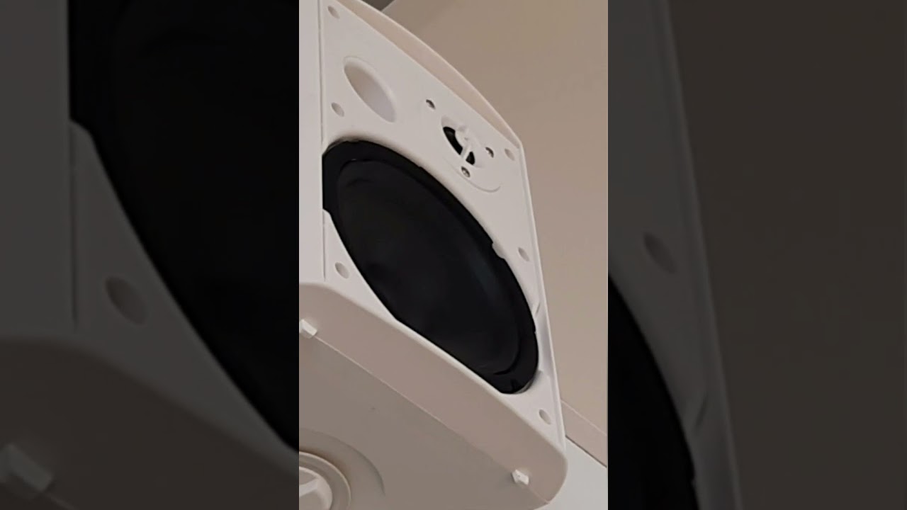 EXTREME BASS TEST ON THE SCHOOL 🔊SPEAKER ALMOST BLOWN!