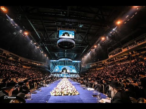 תקציר: אלפים במעמד סיום של 'הדף היומי בהלכה' בארה"ב תשפ"ב