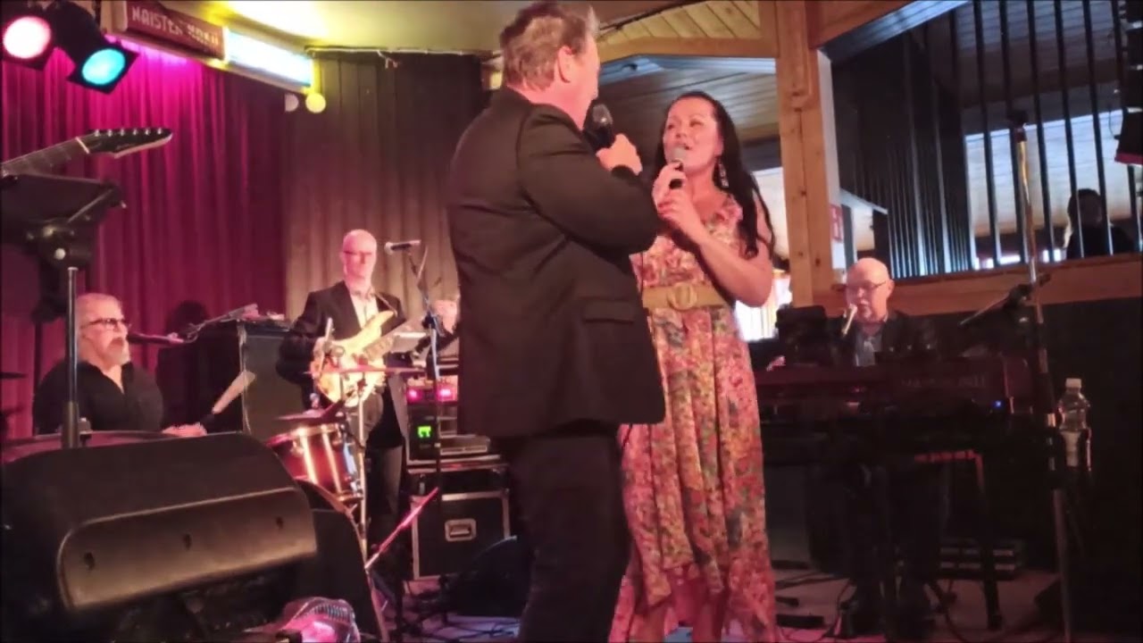 Markku Aro & Heidi Pakarinen -  Mun suothan tulla vierees sun