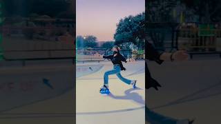 🤌🏻💙 #uroojskater #skatinglover#rollerskating #familyskating