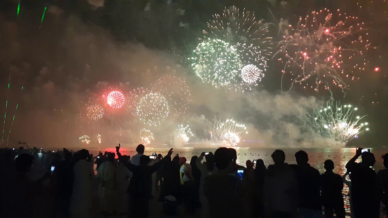 Uae 46th National Day Fireworks In Abu Dhabi Corniche 2017 Full Hd