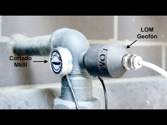 Comparing two contact microphones: ZDL Cortado MkIII vs. LOM