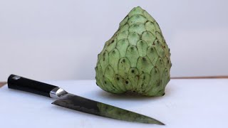 How to eat Cherimoya | What does Cherimoya Fruit taste like?