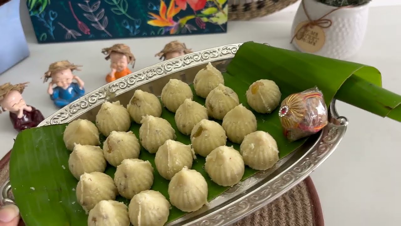 मावा और खोपरा(नारियल)बूरा से बने मोदक या बनाए लड्डू |शुद्ध और स्वादिष्ट|Mawa desiccatedcoconut Modak